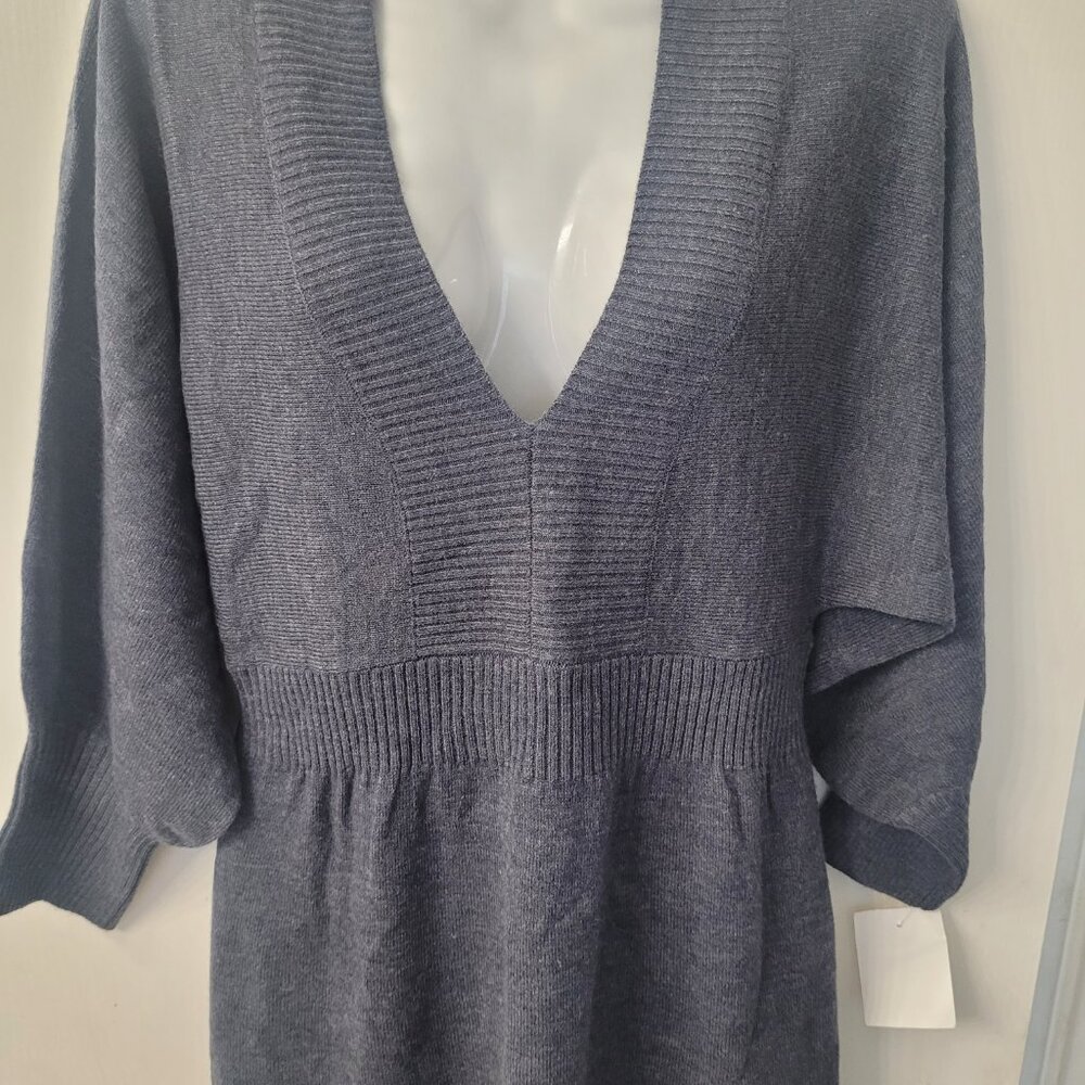 Connected Apparel Women's Charcoal V-Neck Gray Ribbed Knit Sweater Dress Size M
